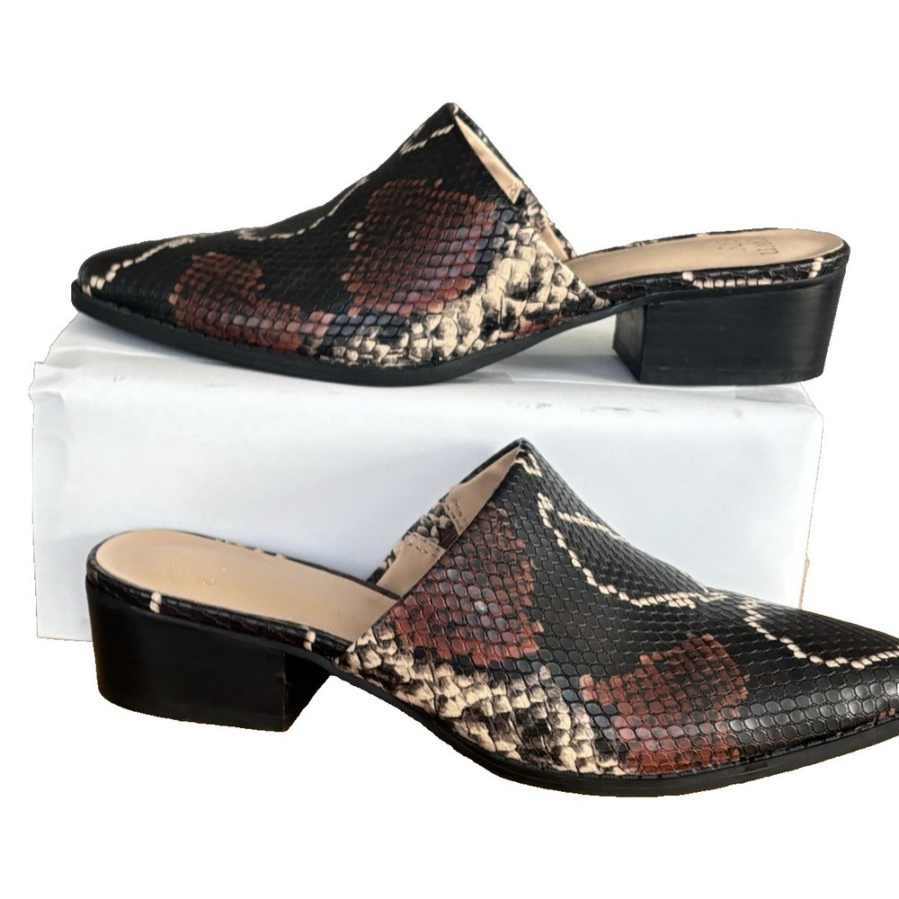 CROWN & IVY Womens Snake Print Pointed Toe Slip on Mules Kelsey 8 M
